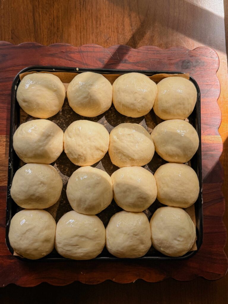Soft pull-apart sourdough dinner rolls